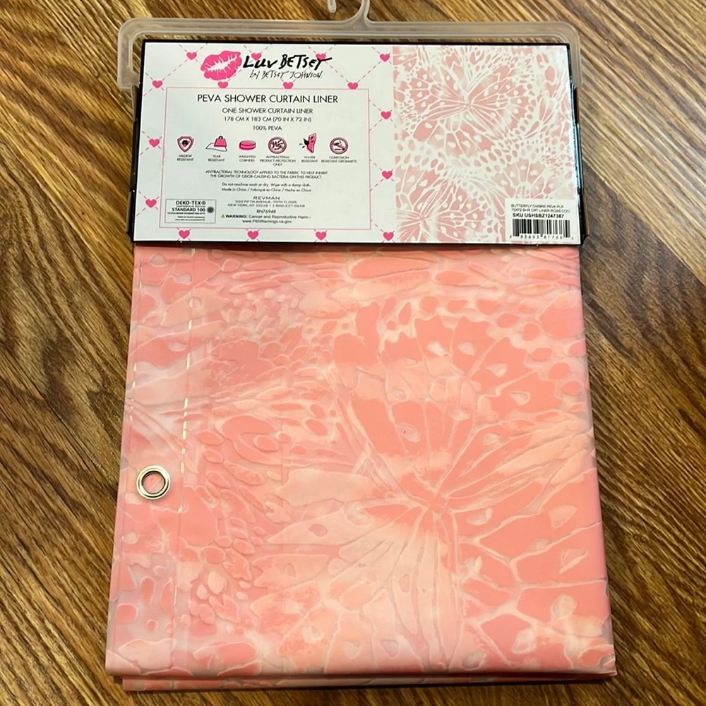 NWT Betsey Johnson shower curtain liner